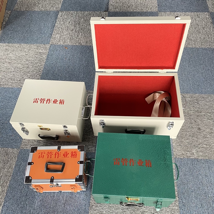 迭部爆破工程作业箱如何选择？玻璃钢与传统材质的全面对比